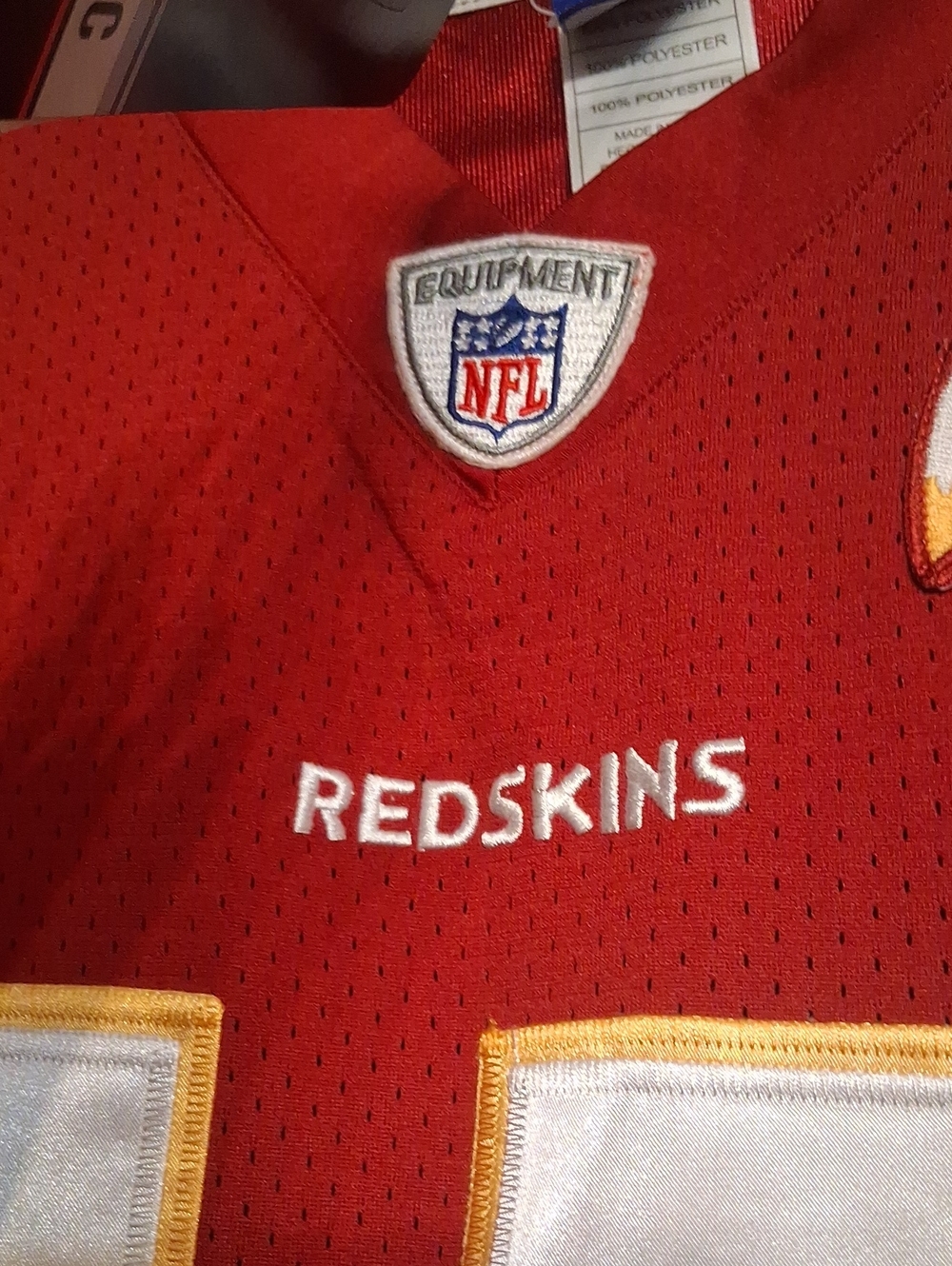 Redskins NFL Team Red Short-Sleeve Jersey - #17 Size 48 - Picture 2 of 10